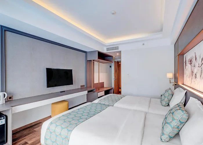 Checkmyguestt Arshika Sunset Road Hotel 4*