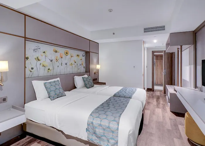 Checkmyguestt Arshika Sunset Road Hotel